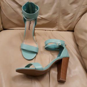 aqua block heels